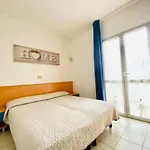 Augustus - Piazza Mazzini - Vicino Al Mare - Immobil Relax Apartment