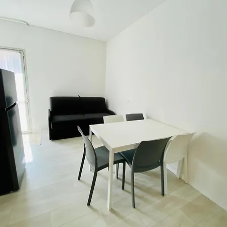 Appartamento Augustus - Piazza Mazzini - Vicino Al Mare - Immobil Relax
